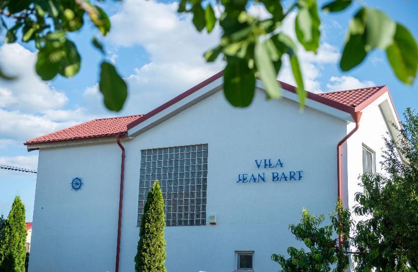 Hotel Vila Jean Bart Mangalia Exterior foto